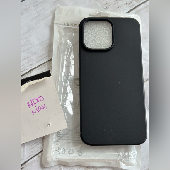 IP 14pro Max Black Phone Case - Picture 2 of 3